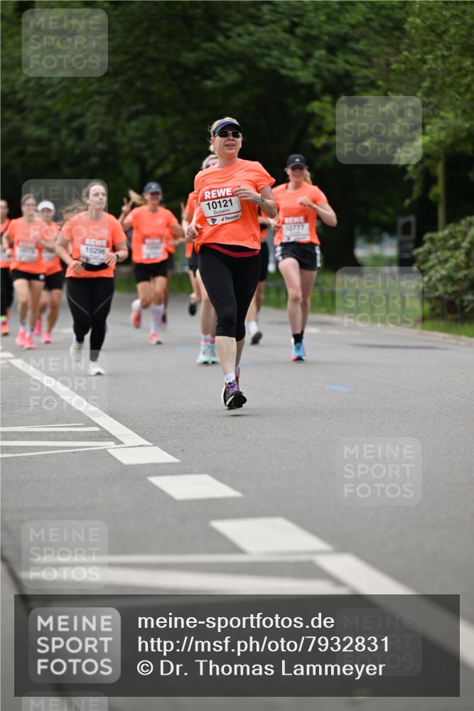 15.06.2025 - REWE Women's Run Dr. Thomas Lammeyer http://msf.ph/oto/7932831 15.06.2025 09:16:21 Laufen 10121, 10777 meine-sportfotos.de