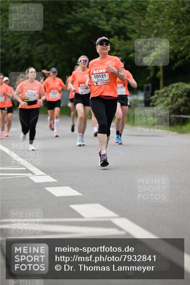15.06.2025 - REWE Women's Run Dr. Thomas Lammeyer http://msf.ph/oto/7932841 15.06.2025 09:16:22 Laufen 10296, 10121 meine-sportfotos.de