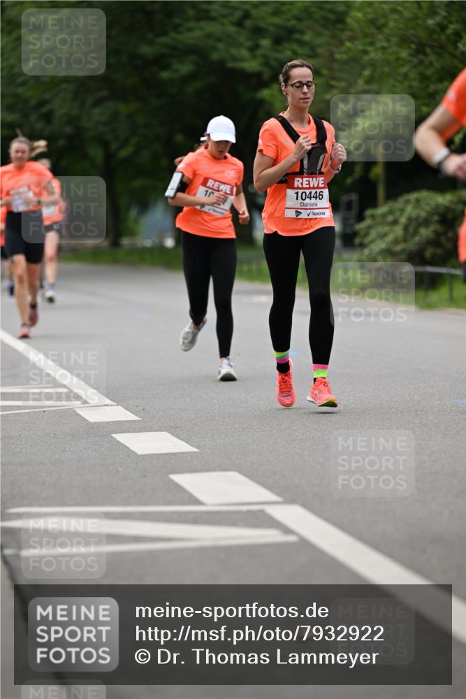 15.06.2025 - REWE Women's Run Dr. Thomas Lammeyer http://msf.ph/oto/7932922 15.06.2025 09:16:30 Laufen 10, 10446 meine-sportfotos.de
