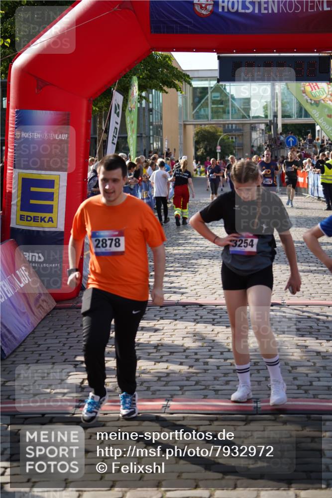 13.06.2025 - Holstenköstenlauf Felixshl http://msf.ph/oto/7932972 13.06.2025 18:02:33 Laufen 2022, 2094, 2095, 2878, 2986, 3254, 3676, 3979 meine-sportfotos.de