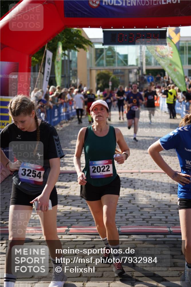 13.06.2025 - Holstenköstenlauf Felixshl http://msf.ph/oto/7932984 13.06.2025 18:02:35 Laufen 2022, 2094, 2095, 2844, 2878, 2986, 3676, 3839, 3904, 3976, 3979 meine-sportfotos.de