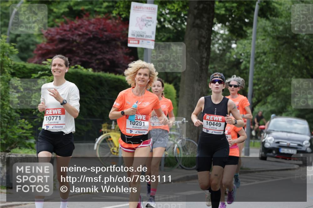 15.06.2025 - REWE Women's Run Jannik Wohlers http://msf.ph/oto/7933111 15.06.2025 08:24:11 Laufen 10771, 15, 2025, 10, 10449, 10291, 1964 meine-sportfotos.de