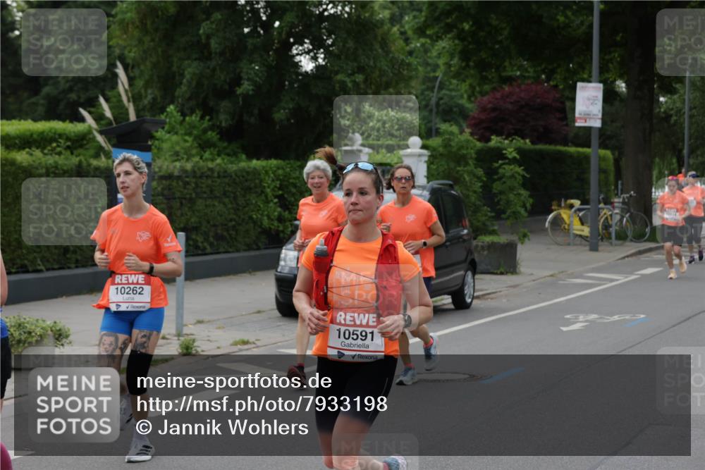 15.06.2025 - REWE Women's Run Jannik Wohlers http://msf.ph/oto/7933198 15.06.2025 08:24:30 Laufen 10262, 10591, 10134 meine-sportfotos.de