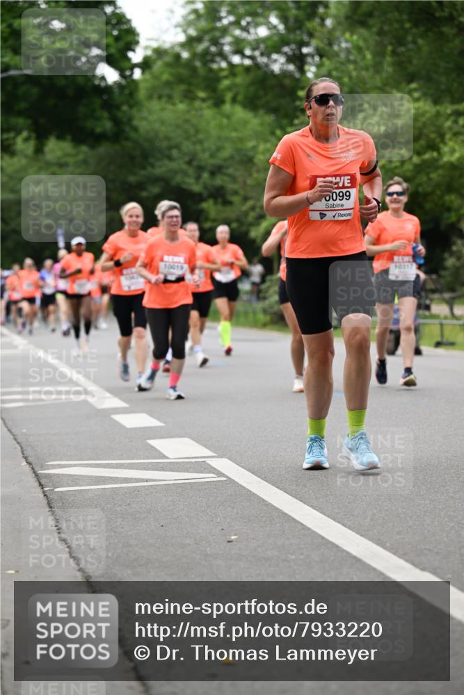 15.06.2025 - REWE Women's Run Dr. Thomas Lammeyer http://msf.ph/oto/7933220 15.06.2025 09:16:57 Laufen 10019, 099, 10317 meine-sportfotos.de