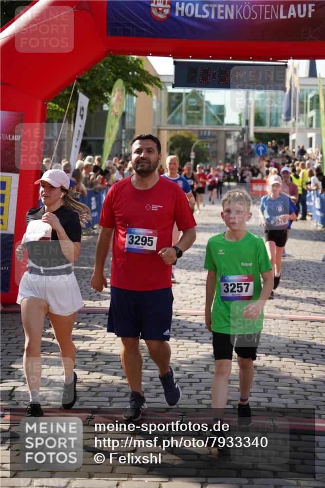 13.06.2025 - Holstenköstenlauf Felixshl http://msf.ph/oto/7933340 13.06.2025 18:02:58 Laufen 3018, 3150, 3257, 3295, 3300, 3664, 3665, 3949 meine-sportfotos.de