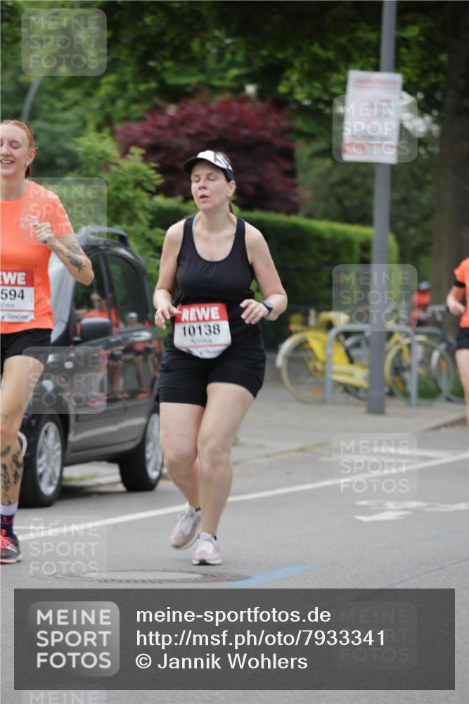 15.06.2025 - REWE Women's Run Jannik Wohlers http://msf.ph/oto/7933341 15.06.2025 08:24:56 Laufen 594, 10138 meine-sportfotos.de