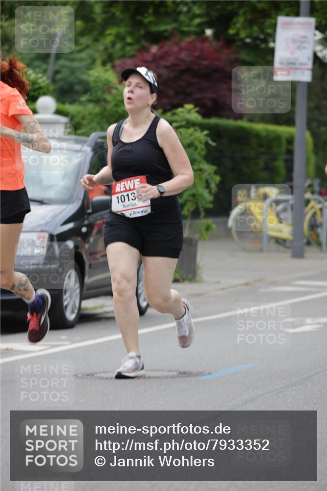 15.06.2025 - REWE Women's Run Jannik Wohlers http://msf.ph/oto/7933352 15.06.2025 08:24:56 Laufen 1013, 131 meine-sportfotos.de
