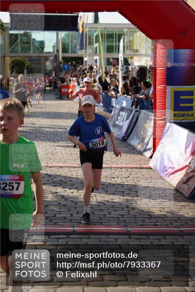 13.06.2025 - Holstenköstenlauf Felixshl http://msf.ph/oto/7933367 13.06.2025 18:03:00 Laufen 2104, 3018, 3150, 3257, 3295, 3300, 3664, 3665, 3949 meine-sportfotos.de