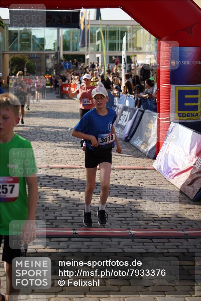 13.06.2025 - Holstenköstenlauf Felixshl http://msf.ph/oto/7933376 13.06.2025 18:03:00 Laufen 2104, 3018, 3150, 3257, 3295, 3300, 3664, 3665, 3949 meine-sportfotos.de