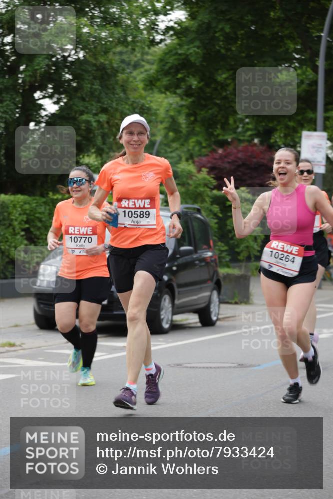 15.06.2025 - REWE Women's Run Jannik Wohlers http://msf.ph/oto/7933424 15.06.2025 08:25:03 Laufen 10770, 10589, 10264 meine-sportfotos.de