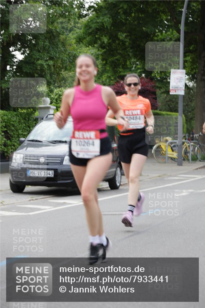 15.06.2025 - REWE Women's Run Jannik Wohlers http://msf.ph/oto/7933441 15.06.2025 08:25:03 Laufen 1043, 40484, 10264 meine-sportfotos.de