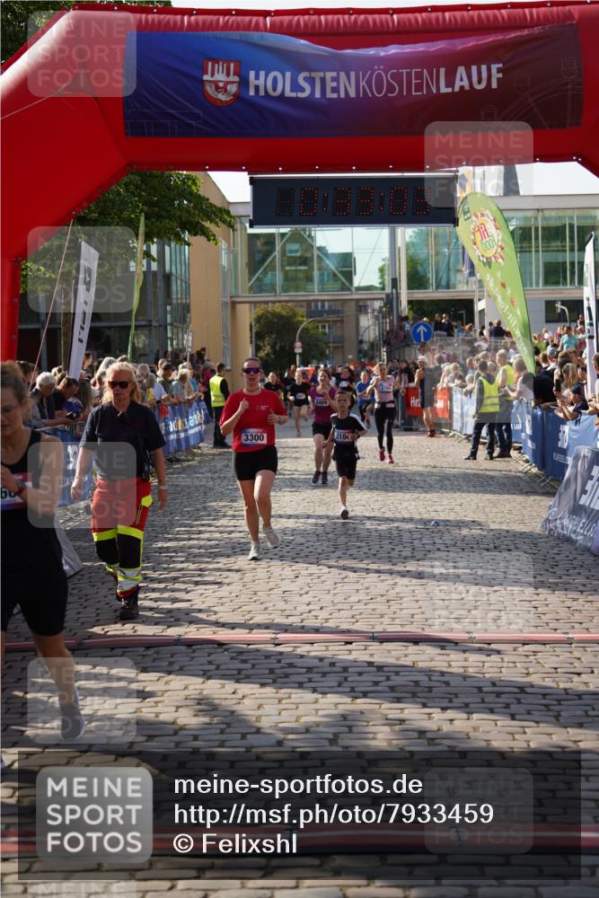 13.06.2025 - Holstenköstenlauf Felixshl http://msf.ph/oto/7933459 13.06.2025 18:03:04 Laufen 2104, 2164, 2469, 2875, 2999, 3150, 3300, 3949, 3957 meine-sportfotos.de