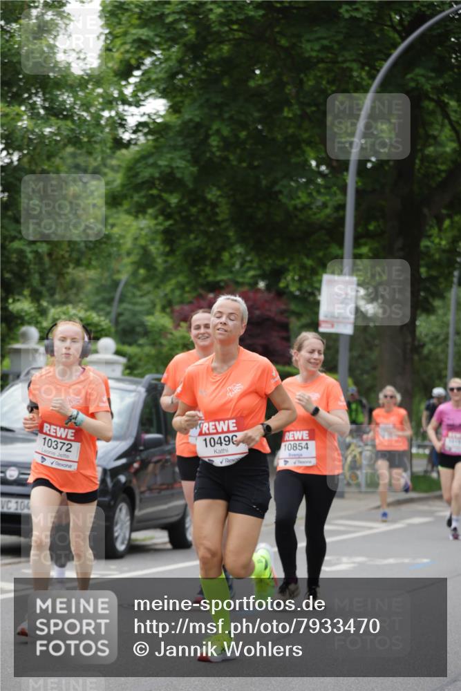 15.06.2025 - REWE Women's Run Jannik Wohlers http://msf.ph/oto/7933470 15.06.2025 08:25:15 Laufen 104, 10372, 10, 10496, 10854 meine-sportfotos.de