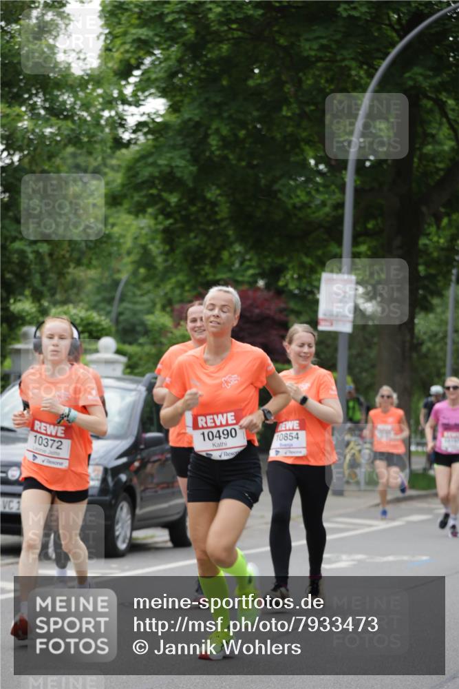 15.06.2025 - REWE Women's Run Jannik Wohlers http://msf.ph/oto/7933473 15.06.2025 08:25:15 Laufen 1, 10372, 10490, 10854 meine-sportfotos.de