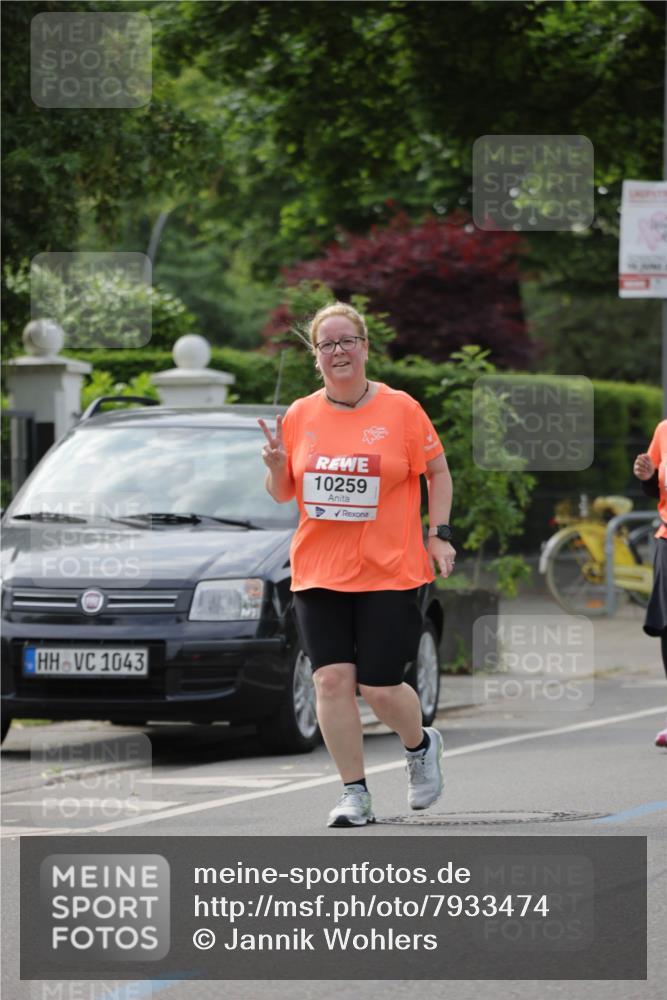 15.06.2025 - REWE Women's Run Jannik Wohlers http://msf.ph/oto/7933474 15.06.2025 08:33:38 Laufen 1043, 10259 meine-sportfotos.de