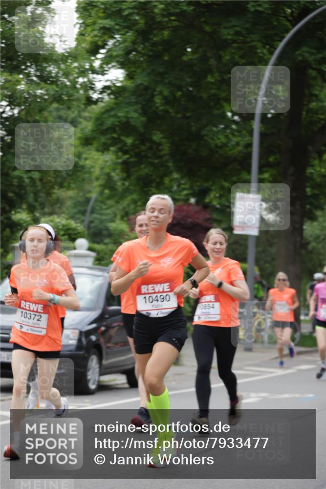 15.06.2025 - REWE Women's Run Jannik Wohlers http://msf.ph/oto/7933477 15.06.2025 08:25:15 Laufen 10372, 10490, 10854 meine-sportfotos.de