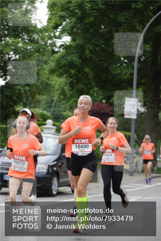15.06.2025 - REWE Women's Run Jannik Wohlers http://msf.ph/oto/7933479 15.06.2025 08:25:15 Laufen 10372, 10490, 10854 meine-sportfotos.de