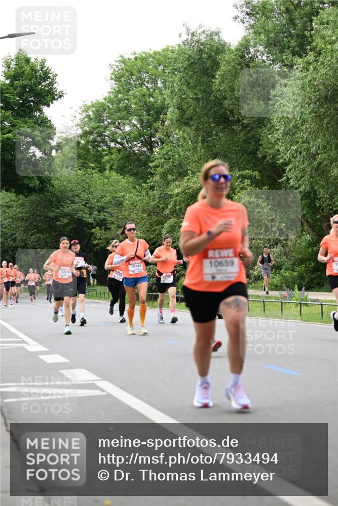 15.06.2025 - REWE Women's Run Dr. Thomas Lammeyer http://msf.ph/oto/7933494 15.06.2025 09:17:18 Laufen 10289, 10144, 10756, 10659 meine-sportfotos.de