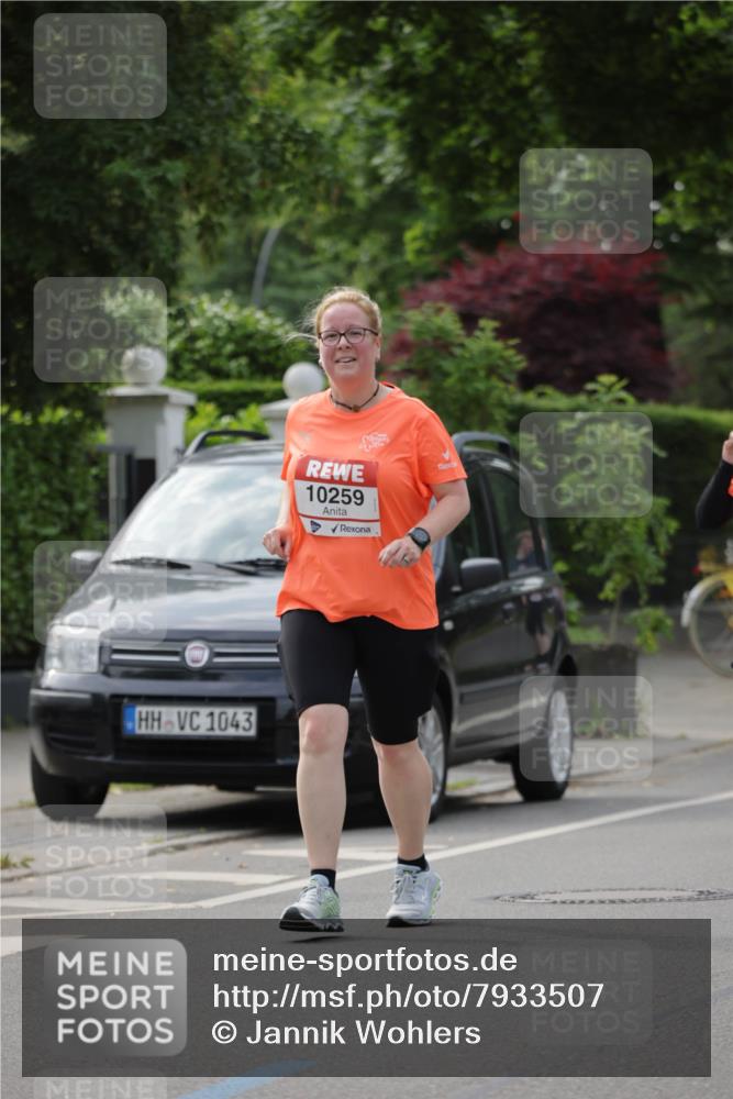 15.06.2025 - REWE Women's Run Jannik Wohlers http://msf.ph/oto/7933507 15.06.2025 08:33:39 Laufen 1043, 10259 meine-sportfotos.de