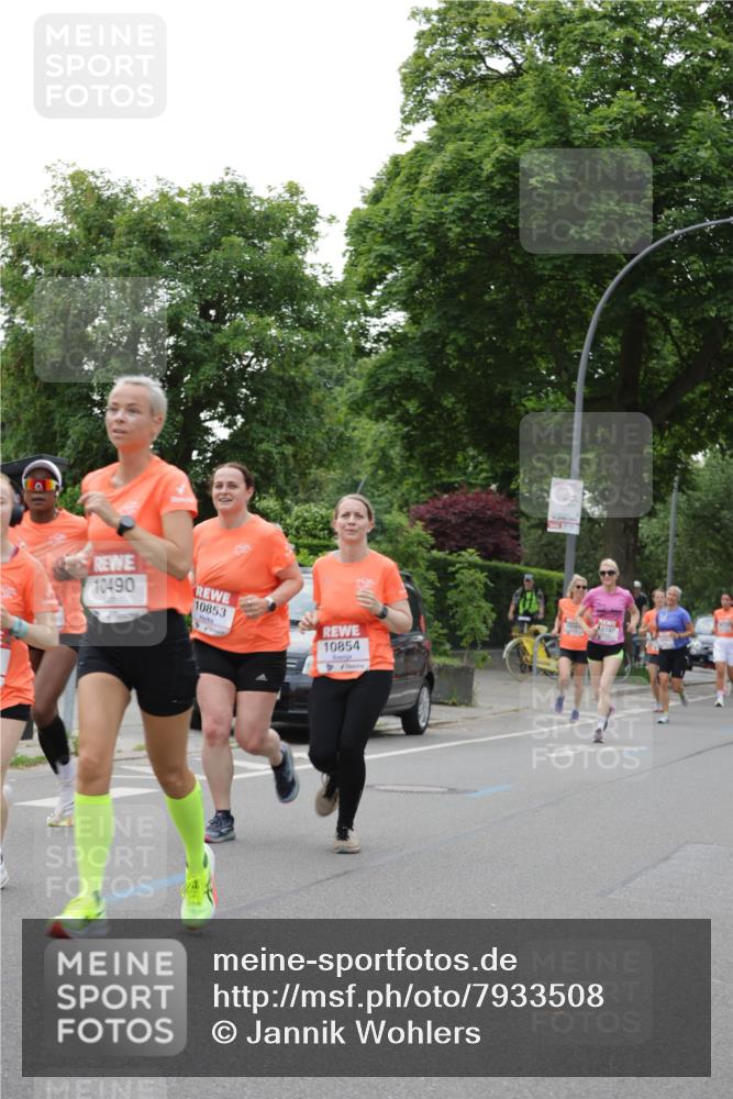 15.06.2025 - REWE Women's Run Jannik Wohlers http://msf.ph/oto/7933508 15.06.2025 08:25:16 Laufen 10490, 10853, 10854, 0197 meine-sportfotos.de