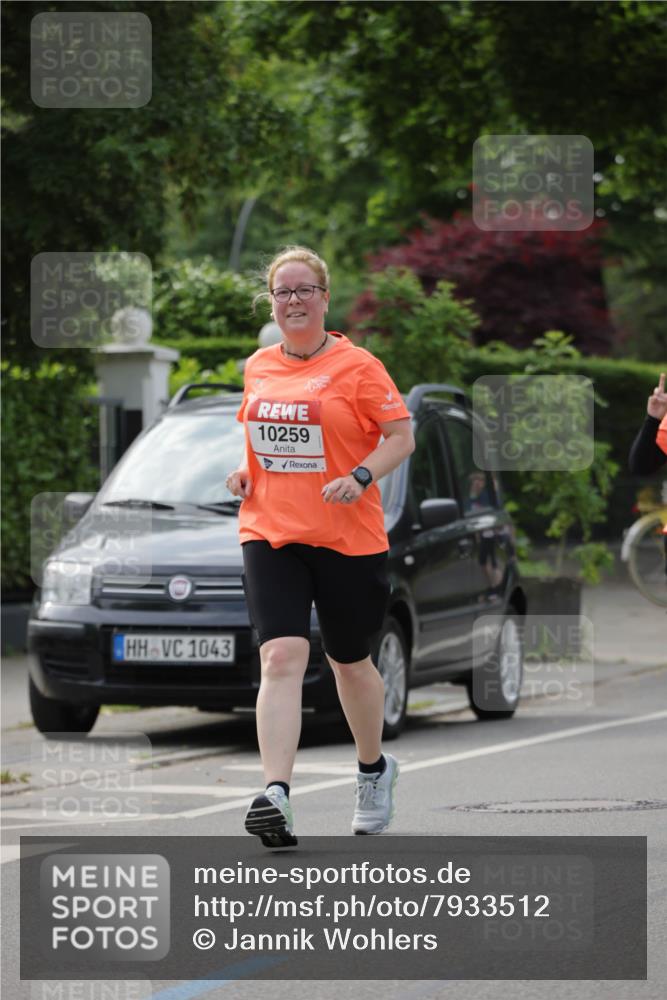 15.06.2025 - REWE Women's Run Jannik Wohlers http://msf.ph/oto/7933512 15.06.2025 08:33:39 Laufen 1043, 10259 meine-sportfotos.de