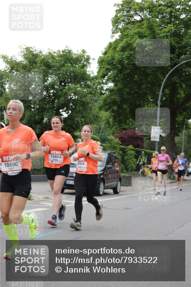 15.06.2025 - REWE Women's Run Jannik Wohlers http://msf.ph/oto/7933522 15.06.2025 08:25:16 Laufen 10490, 10853, 0854, 10197 meine-sportfotos.de