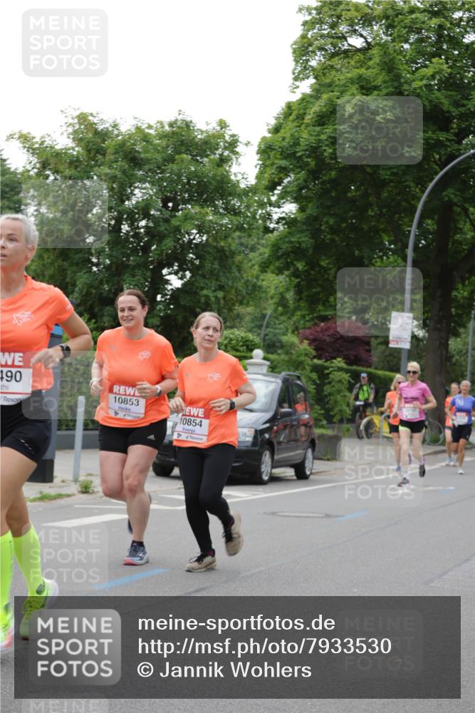15.06.2025 - REWE Women's Run Jannik Wohlers http://msf.ph/oto/7933530 15.06.2025 08:25:16 Laufen 490, 10853, 10854 meine-sportfotos.de