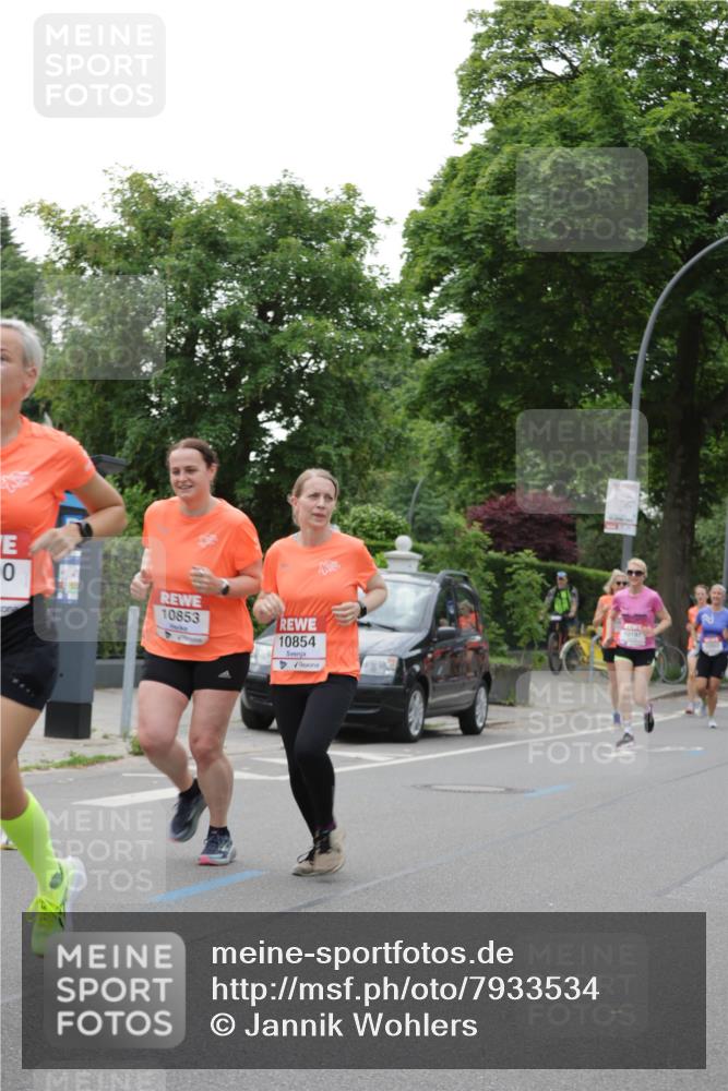 15.06.2025 - REWE Women's Run Jannik Wohlers http://msf.ph/oto/7933534 15.06.2025 08:25:16 Laufen 0, 10853, 10854, 10197 meine-sportfotos.de
