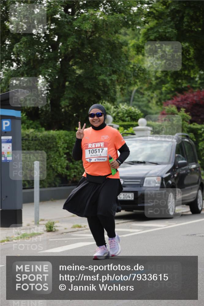 15.06.2025 - REWE Women's Run Jannik Wohlers http://msf.ph/oto/7933615 15.06.2025 08:33:42 Laufen 10517, 1043 meine-sportfotos.de