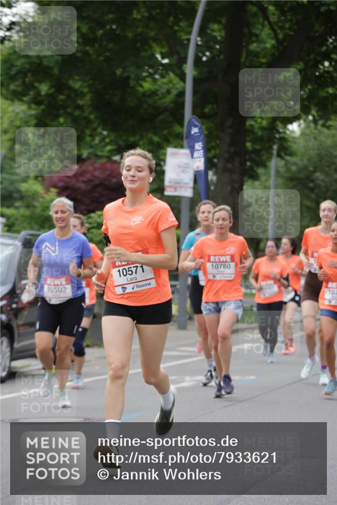15.06.2025 - REWE Women's Run Jannik Wohlers http://msf.ph/oto/7933621 15.06.2025 08:25:20 Laufen 2, 10503, 10571, 10780, 10 meine-sportfotos.de