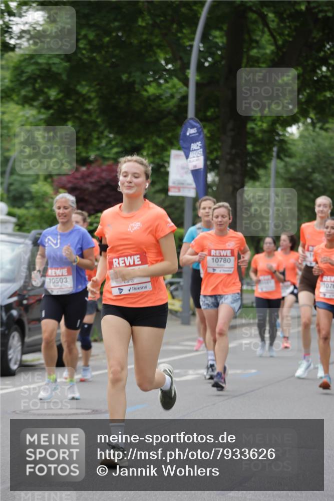15.06.2025 - REWE Women's Run Jannik Wohlers http://msf.ph/oto/7933626 15.06.2025 08:25:20 Laufen 2, 10503, 5, 10780, 107 meine-sportfotos.de