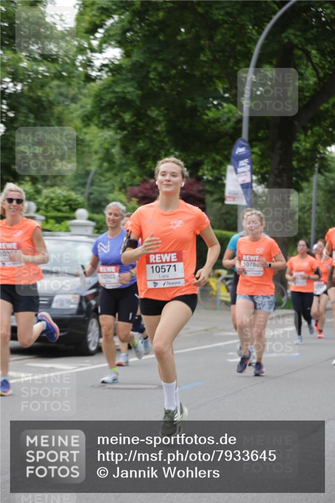 15.06.2025 - REWE Women's Run Jannik Wohlers http://msf.ph/oto/7933645 15.06.2025 08:25:20 Laufen 10300, 10571, 10503, 10780 meine-sportfotos.de