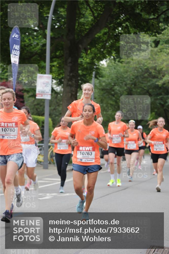 15.06.2025 - REWE Women's Run Jannik Wohlers http://msf.ph/oto/7933662 15.06.2025 08:25:21 Laufen 10780, 1055, 10763, 10767, 10717 meine-sportfotos.de