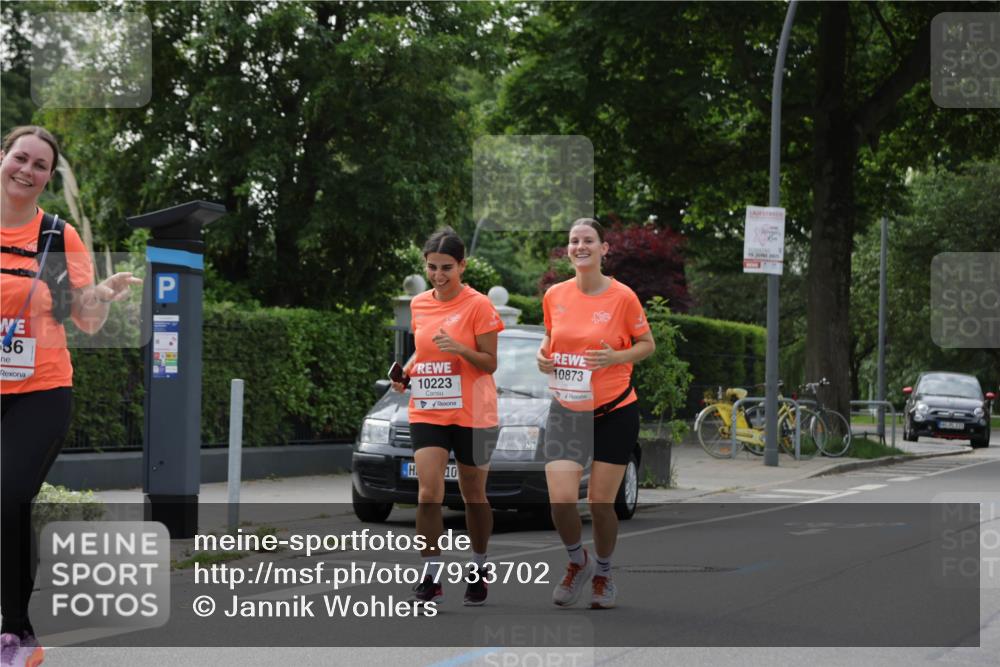 15.06.2025 - REWE Women's Run Jannik Wohlers http://msf.ph/oto/7933702 15.06.2025 08:33:57 Laufen 36, 10223, 10, 10873, 15, 2025 meine-sportfotos.de