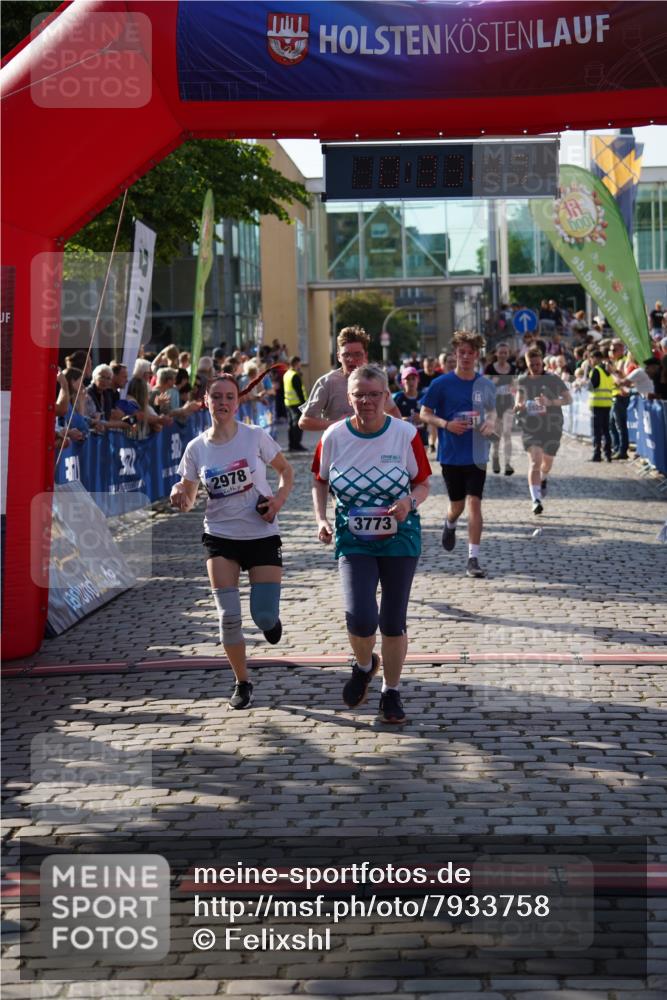 13.06.2025 - Holstenköstenlauf Felixshl http://msf.ph/oto/7933758 13.06.2025 18:03:18 Laufen 2073, 2213, 2214, 2914, 2978, 3010, 3031, 3294, 3769, 3773, 3786, 3864, 3925, 3983 meine-sportfotos.de
