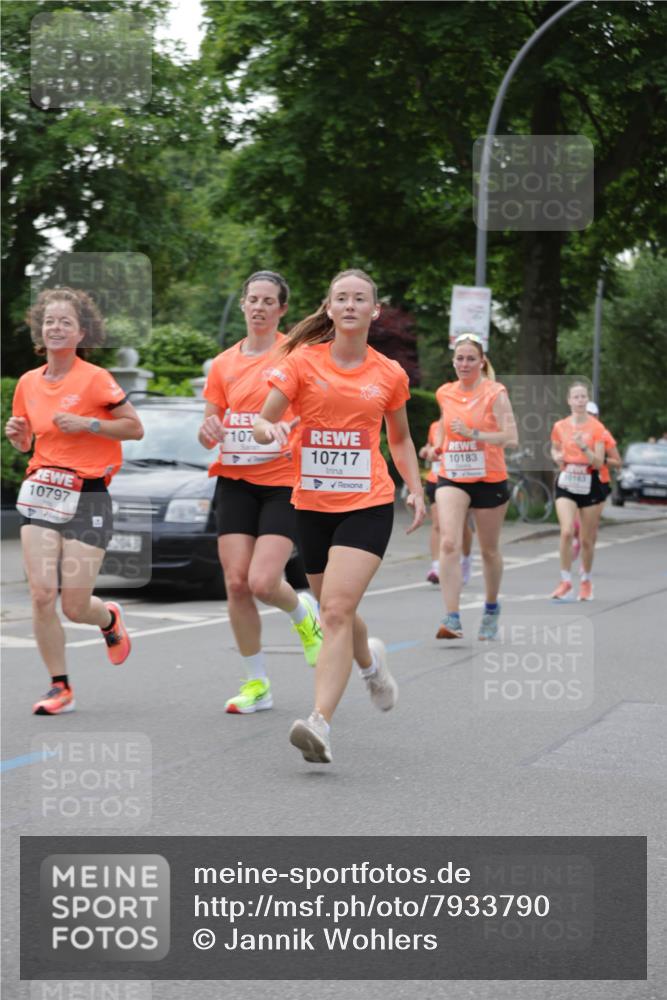 15.06.2025 - REWE Women's Run Jannik Wohlers http://msf.ph/oto/7933790 15.06.2025 08:25:26 Laufen 10797, 107, 10717, 10183, 10163 meine-sportfotos.de