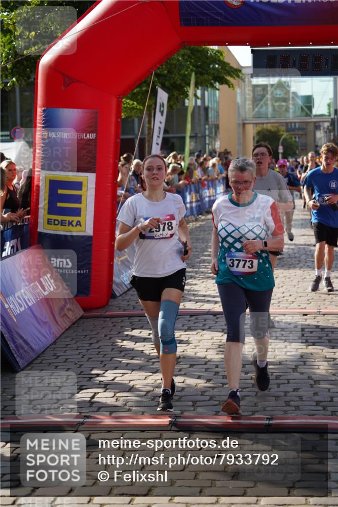 13.06.2025 - Holstenköstenlauf Felixshl http://msf.ph/oto/7933792 13.06.2025 18:03:19 Laufen 2073, 2213, 2214, 2358, 2914, 2978, 3031, 3294, 3769, 3773, 3786, 3864, 3925, 3983 meine-sportfotos.de