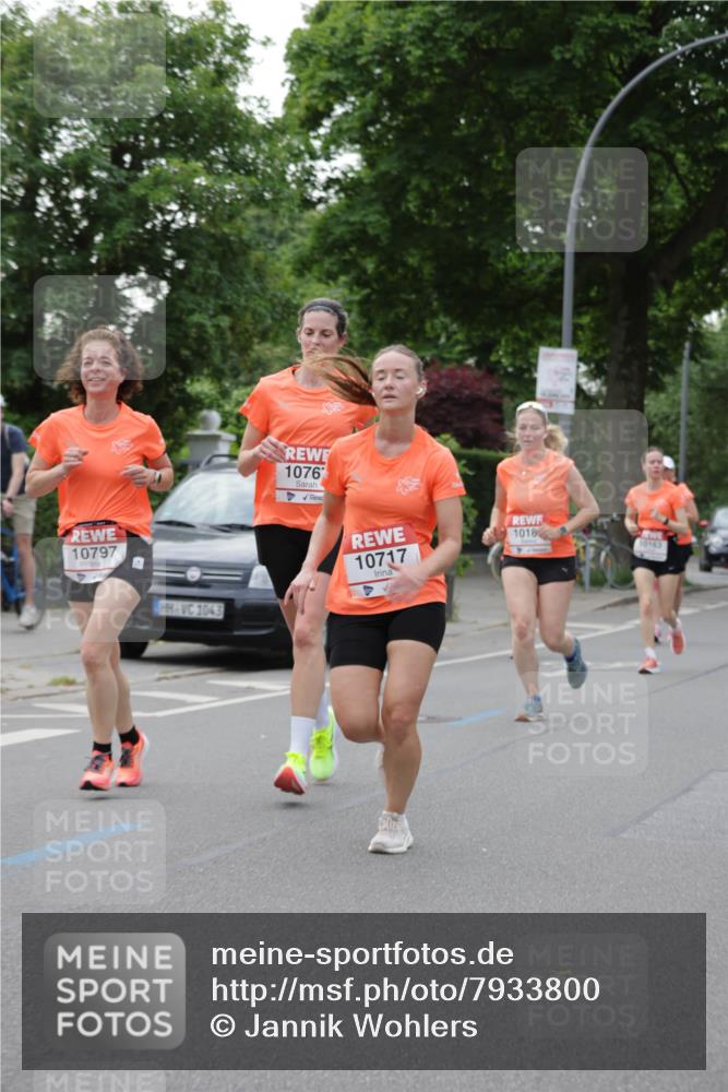 15.06.2025 - REWE Women's Run Jannik Wohlers http://msf.ph/oto/7933800 15.06.2025 08:25:26 Laufen 10797, 1076, 1043, 10717, 1018, 10163 meine-sportfotos.de