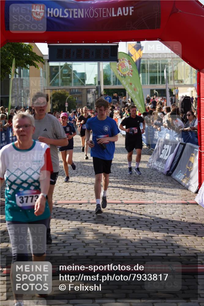 13.06.2025 - Holstenköstenlauf Felixshl http://msf.ph/oto/7933817 13.06.2025 18:03:20 Laufen 2073, 2213, 2214, 2358, 2442, 2978, 3031, 3294, 3769, 3773, 3786, 3806, 3864, 3925, 3983 meine-sportfotos.de