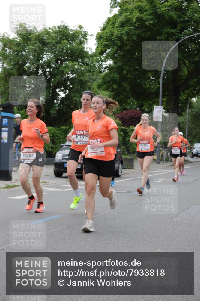 15.06.2025 - REWE Women's Run Jannik Wohlers http://msf.ph/oto/7933818 15.06.2025 08:25:26 Laufen 10797, 10767, 10183, 10163 meine-sportfotos.de