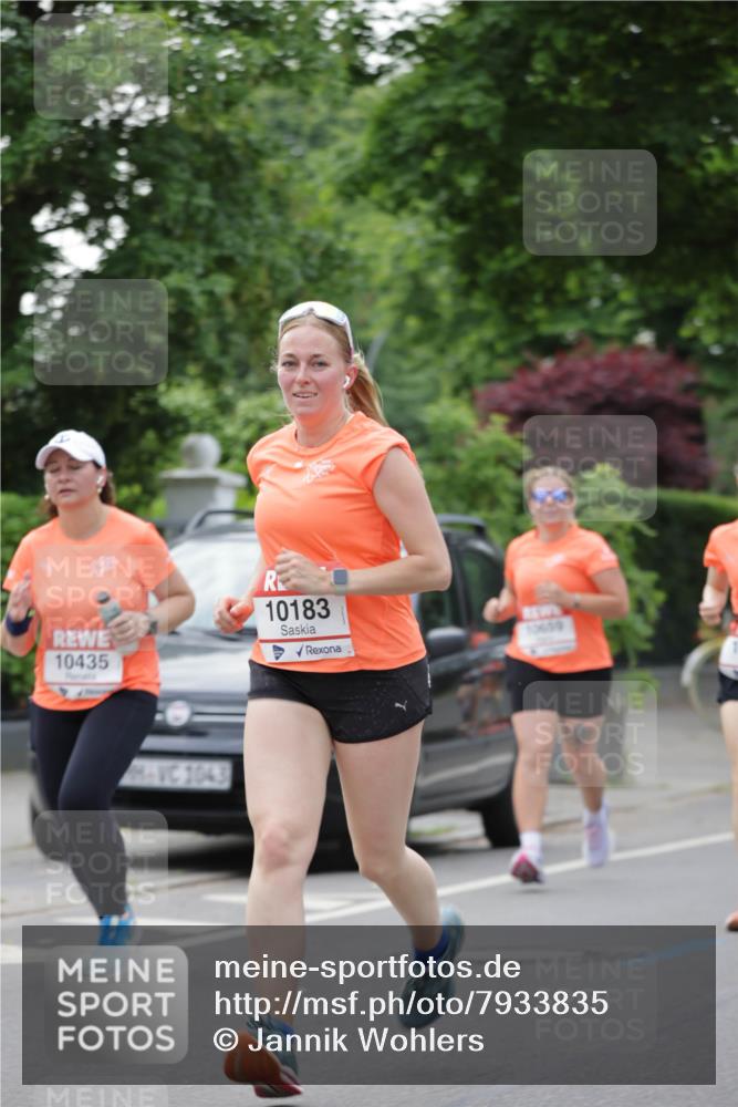 15.06.2025 - REWE Women's Run Jannik Wohlers http://msf.ph/oto/7933835 15.06.2025 08:25:27 Laufen 10435, 10183, 1043 meine-sportfotos.de