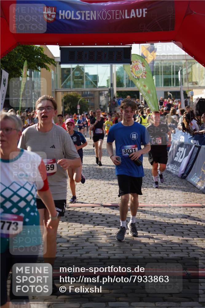 13.06.2025 - Holstenköstenlauf Felixshl http://msf.ph/oto/7933863 13.06.2025 18:03:20 Laufen 2073, 2213, 2214, 2358, 2442, 2978, 3031, 3294, 3769, 3773, 3786, 3806, 3864, 3925, 3983 meine-sportfotos.de