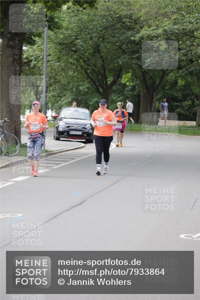 15.06.2025 - REWE Women's Run Jannik Wohlers http://msf.ph/oto/7933864 15.06.2025 08:34:12 Laufen 10467, 131, 1041 meine-sportfotos.de