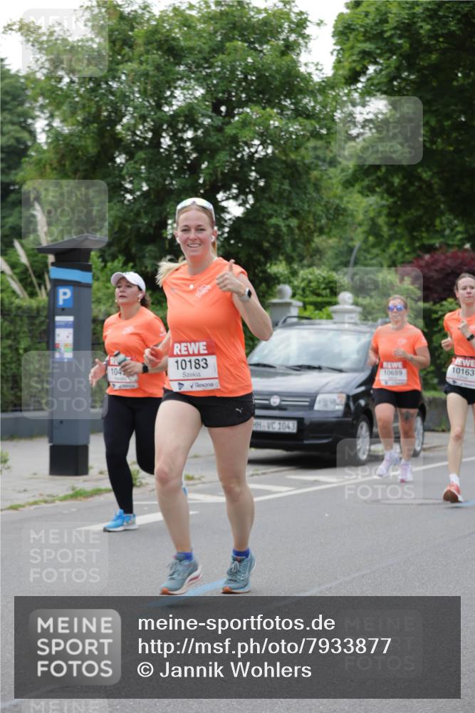 15.06.2025 - REWE Women's Run Jannik Wohlers http://msf.ph/oto/7933877 15.06.2025 08:25:28 Laufen 10183, 1043, 10659 meine-sportfotos.de