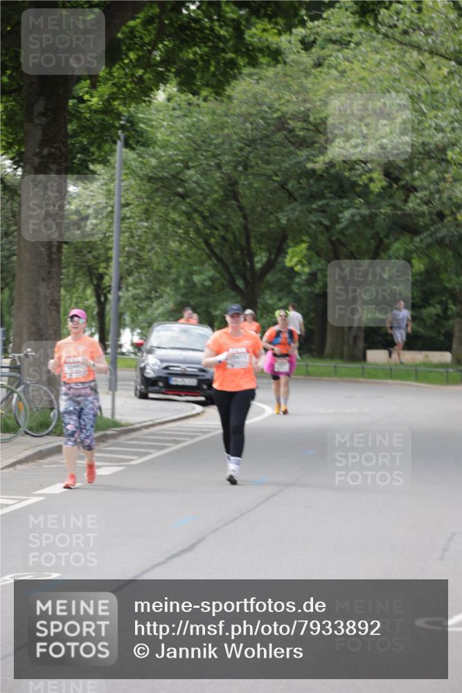15.06.2025 - REWE Women's Run Jannik Wohlers http://msf.ph/oto/7933892 15.06.2025 08:34:12 Laufen  meine-sportfotos.de