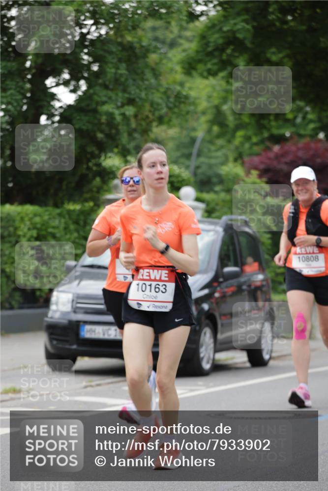 15.06.2025 - REWE Women's Run Jannik Wohlers http://msf.ph/oto/7933902 15.06.2025 08:25:29 Laufen 1, 10163, 10808 meine-sportfotos.de