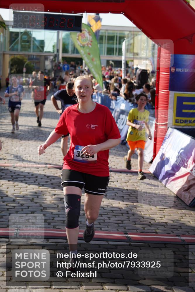 13.06.2025 - Holstenköstenlauf Felixshl http://msf.ph/oto/7933925 13.06.2025 18:03:27 Laufen 2073, 2213, 2214, 2358, 2442, 3080, 3190, 3294, 3779, 3806, 3864, 3983 meine-sportfotos.de