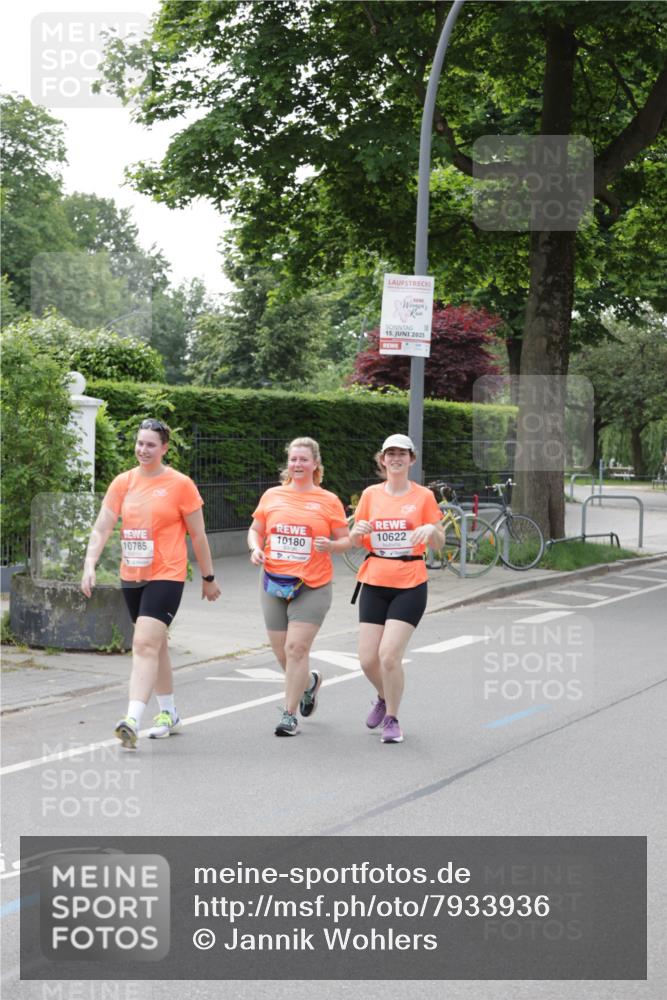 15.06.2025 - REWE Women's Run Jannik Wohlers http://msf.ph/oto/7933936 15.06.2025 08:34:35 Laufen 15, 2025, 10622, 10180, 10785 meine-sportfotos.de