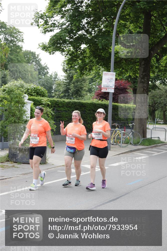 15.06.2025 - REWE Women's Run Jannik Wohlers http://msf.ph/oto/7933954 15.06.2025 08:34:35 Laufen 10785, 10622, 15, 2025 meine-sportfotos.de