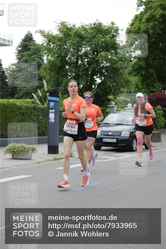 15.06.2025 - REWE Women's Run Jannik Wohlers http://msf.ph/oto/7933965 15.06.2025 08:25:30 Laufen 10163, 0659, 1043, 10808 meine-sportfotos.de
